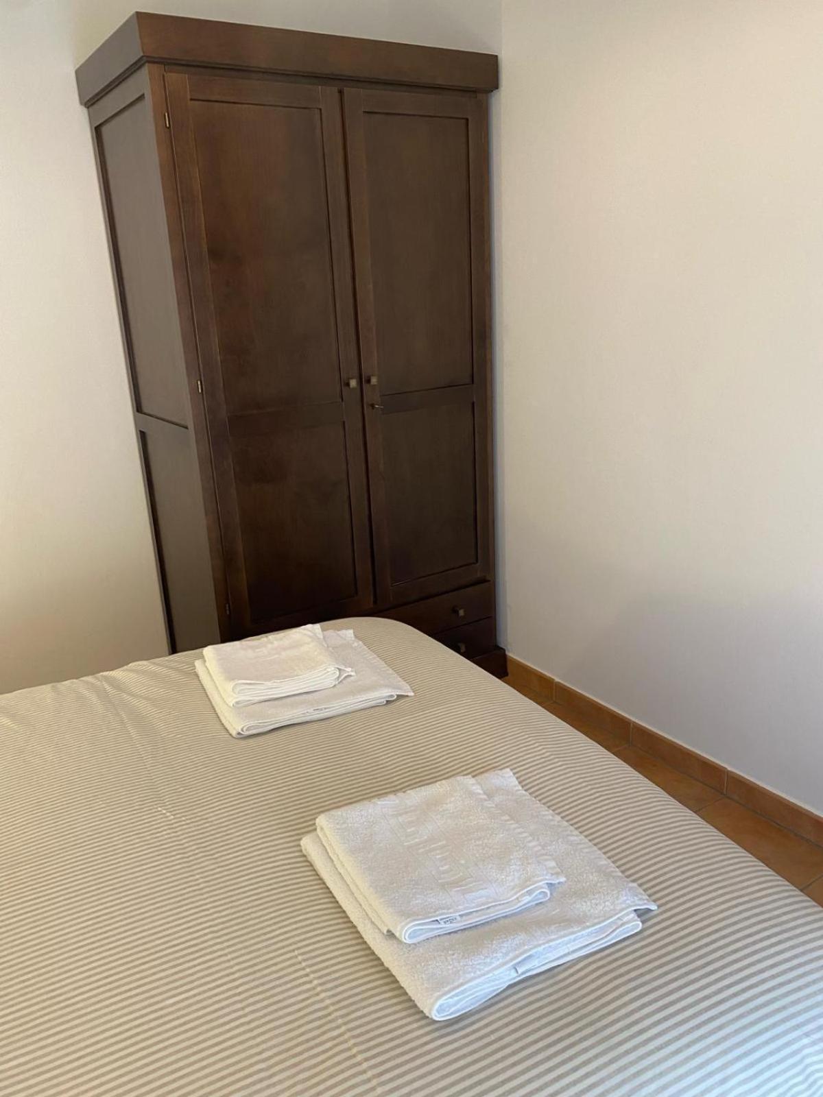 Apartamento Puerta Del Perdon Constantina Luaran gambar